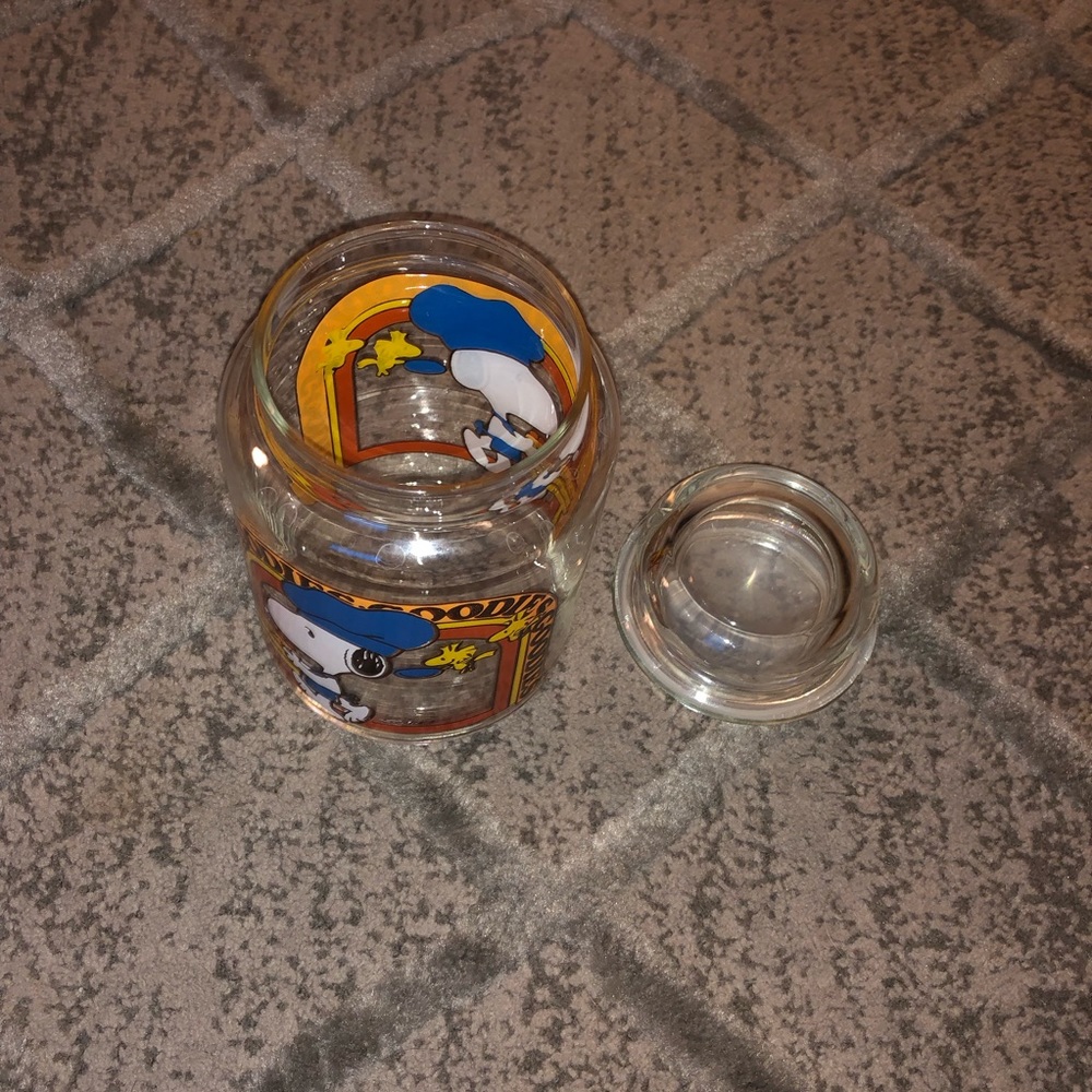 Peanuts Snoopy Jar - Picture 8 of 8